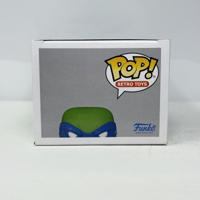 * 2ª MÃO * Funko POP! Retro Toys Power Rangers X Teenage Mutant Ninja Turtles Leonardo #104 2022 Summer Convention Limited Edition