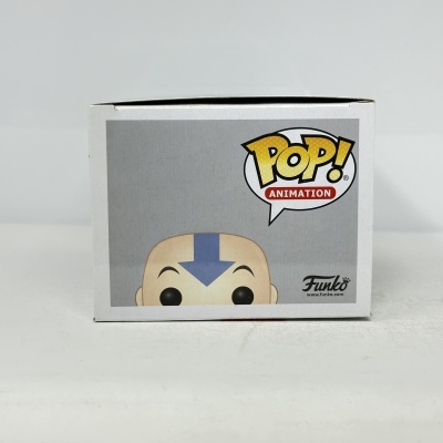 Caixa Funko Pop! Animation com figura de seta azul na cabeça