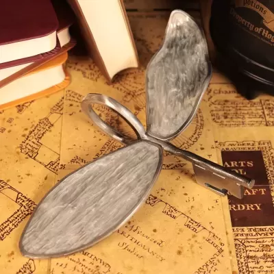 Prop Replica Harry Potter Winged Key