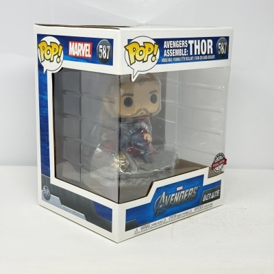 * 2ª MÃO * Funko POP! Deluxe Marvel Avengers Assemble: Thor #587 SE