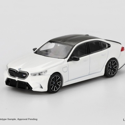 Diecast 1:64 BMW M5 (G90) Alpine White 2025 - Mini GT