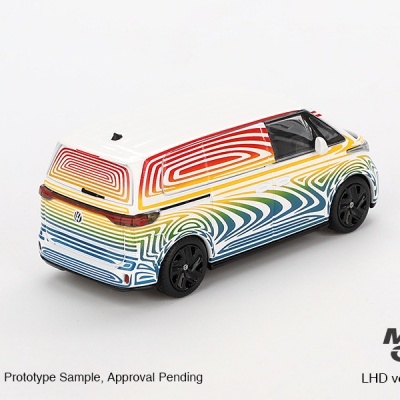 Miniatura carrinha Volkswagen colorida em fundo branco com texto promocional