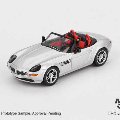 Diecast 1:64 BMW Z8 Silver - Mini GT