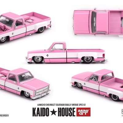 Diecast 1:64 Chevrolet Silverado Dually Vintage Spec V2 1980 - Mini GT