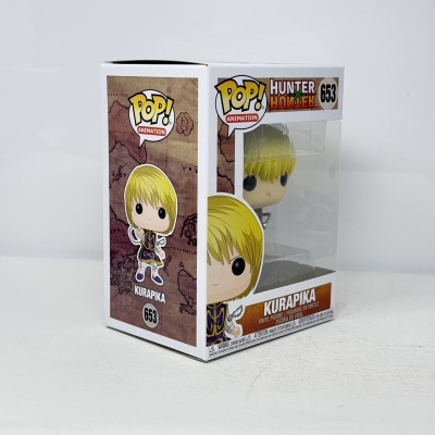 Figura Funko Pop! Kurapika da série Hunter x Hunter na caixa branca e transparente.