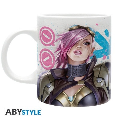 Caneca branca com ilustração colorida de personagem feminina futurista