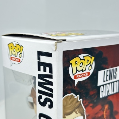 Caixa Funko Pop! Rocks Lewis Capaldi com design branco e logotipo colorido