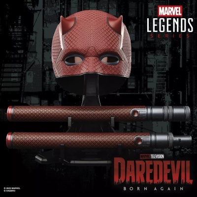 Réplica Máscara Legends Series 1/1 Daredevil Helmet & Billy club Hasbro