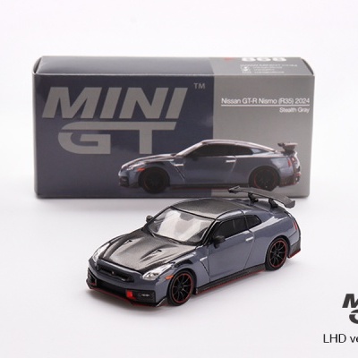 Miniatura do carro Nissan GT-R Nismo (R35) 2024 cinza fosco com embalagem