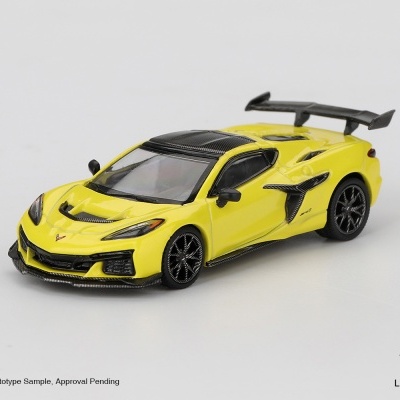 Diecast 1:64 Chevrolet Corvette C8 ZR1 Accelerate Yellow 2025 - Mini GT