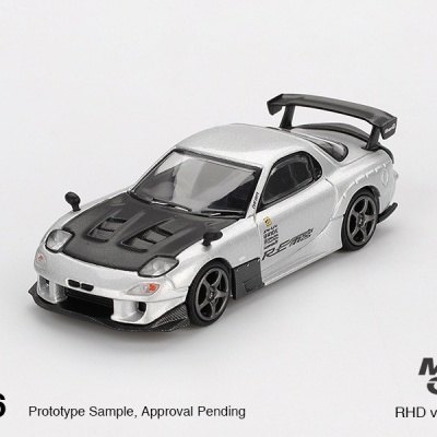 Diecast 1:64 Mazda RX7 (FD3S) Re-Amamiya Silver Metallic 2004 - Mini GT