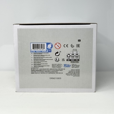 Caixa branca com informações do produto, códigos de barras e símbolos de conformidade