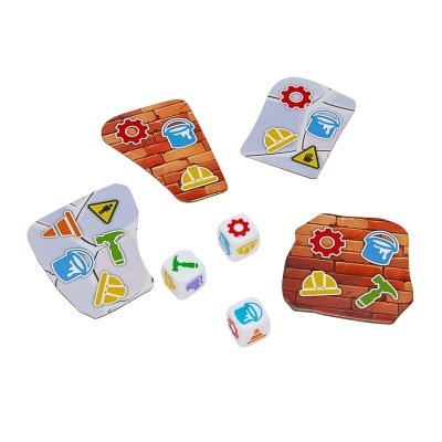 Peças e dados de jogo de tabuleiro com temas de construção e sinais coloridos