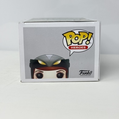 * 2ª MÃO * Funko POP! DC Comics Bombshells Hawkgirl #223