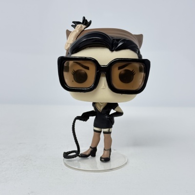 * 2ª MÃO * Funko POP! DC Comics Bombshells Catwoman #225 SE