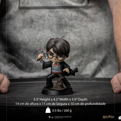 Figura MiniCo - Harry Potter - Harry Potter With Sword Of Gryffindor