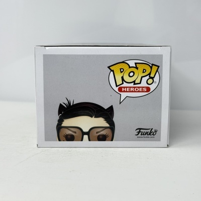 * 2ª MÃO * Funko POP! DC Comics Bombshells Catwoman #225 SE