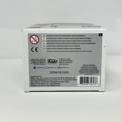 Parte traseira da embalagem de Funko Pop em cartão branco com texto multilíngue e código de barras