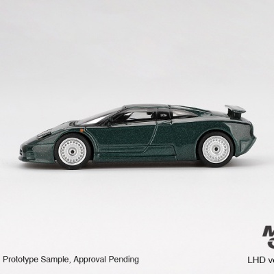 Diecast 1:64 Bugatti EB110 GT Verde Scuro - Mini GT