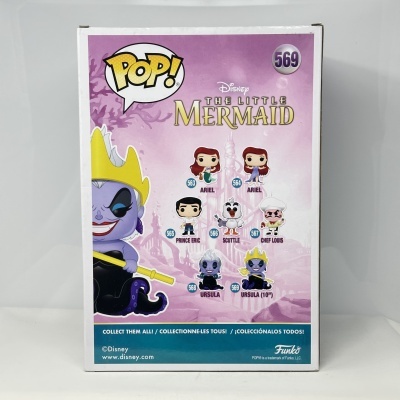 Caixa de colecionáveis Funko Pop! Disney The Little Mermaid com várias figuras dos personagens.