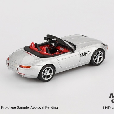 Diecast 1:64 BMW Z8 Silver - Mini GT