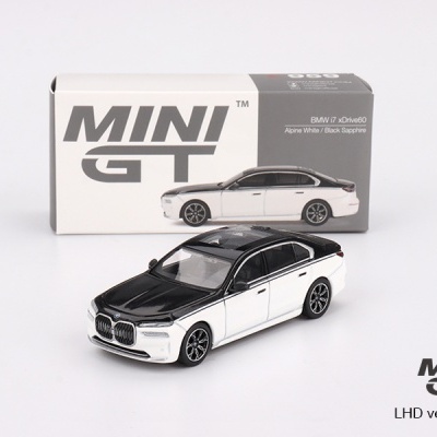Diecast 1:64 BMW i7 xDrive60 Alpine White / Black Sapphire - Mini GT