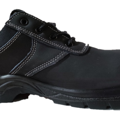 Sapato de segurança preto com interior laranja e solado grosso