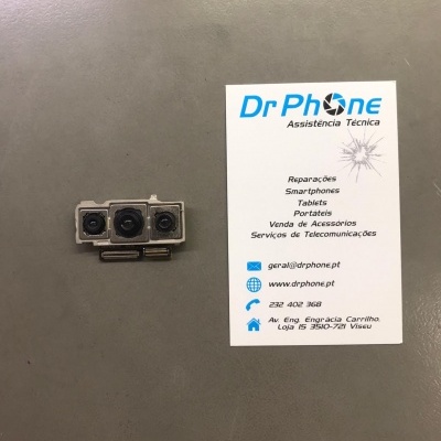 Módulo de câmara de smartphone e cartão de visita DrPhone em superfície cinzenta