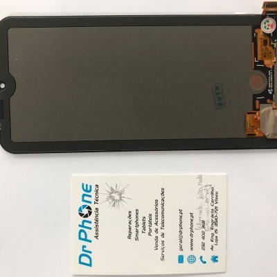 Ecrã de smartphone preto com cartão de visita da Dr.Phone