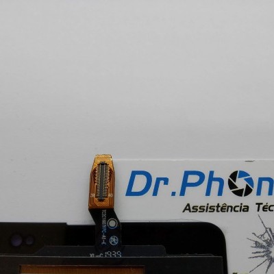 Componente eletrónico com fita flexível e fundo com logótipo Dr.Phone