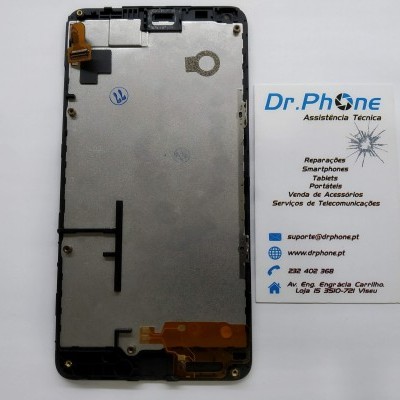 Peça de ecrã frontal de smartphone preta e cartão de visita em fundo branco