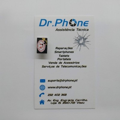 Cartão de visita da empresa Dr. Phone em fundo branco com texto azul e preto