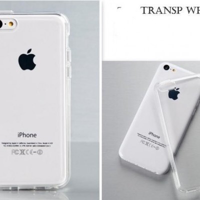 Capa transparente para iPhone em fundo branco.