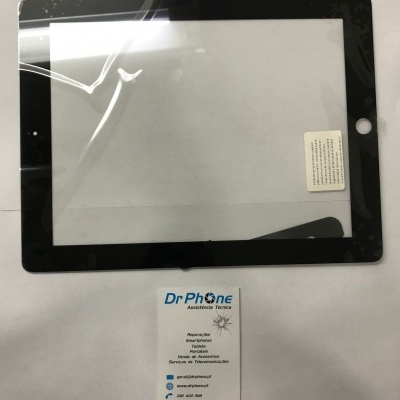 Ecrã tátil de tablet preto com cartão de visita da assistência técnica