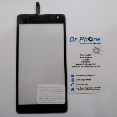 Mostrador táctil preto para smartphone com cartão de visita da assistência técnica Dr.PHONE