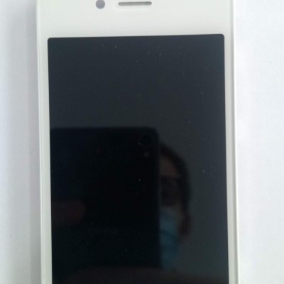 Ecrã de substituição para smartphone com moldura branca e conector flex na parte superior