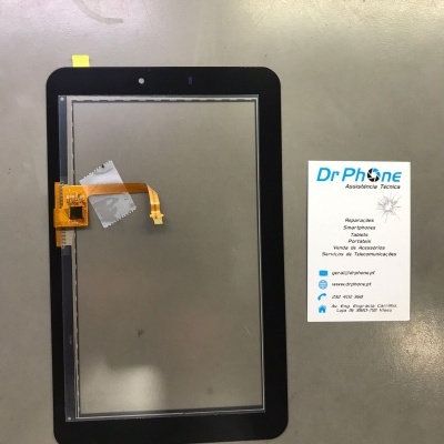 Vidro de ecrã tátil para tablet com moldura preta e cabo flexível ao lado de cartão de visita técnico