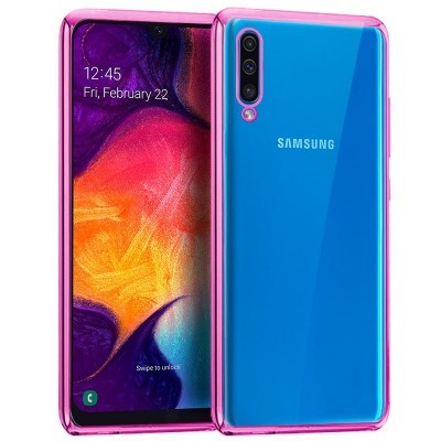 Smartphone Samsung azul com capa protetora rosa e ecrã colorido