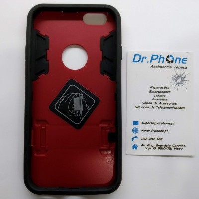 Capa de telemóvel vermelha e preta ao lado de cartão de visita Dr.Phone