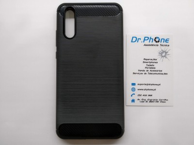 Capa protetora preta para telemóvel ao lado de cartão de visita Dr.Phone