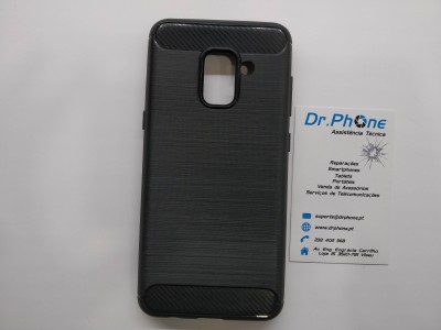 Capa preta para smartphone com textura e cartão de visita da Dr.Phone