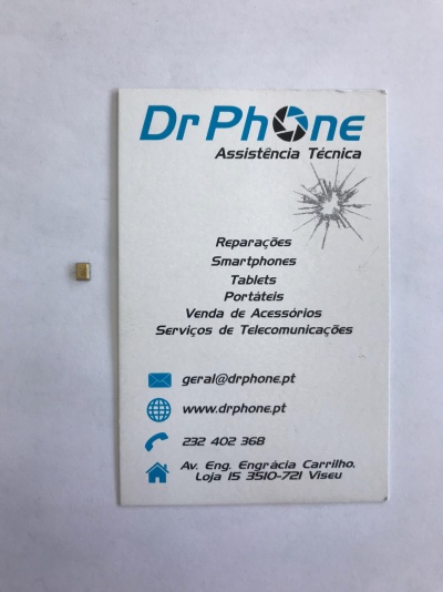 Cartão de visita com informações de assistência técnica Dr Phone em fundo branco