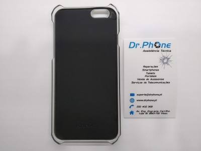 Capa preta para telemóvel ao lado de cartão de visita da Dr.Phone