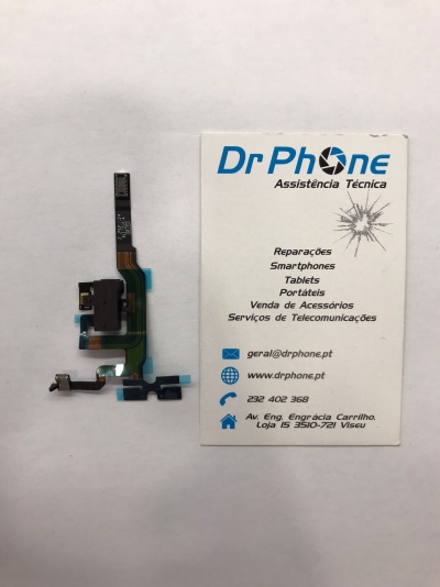 Peça eletrónica e cartão de visita da Dr Phone para assistência técnica