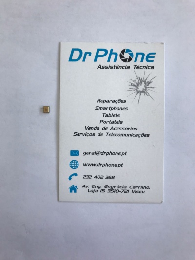 Cartão de visita Dr Phone com componente eletrônico pequeno ao lado