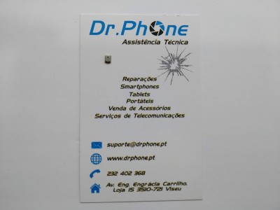 Cartão de visita Dr.Phone Assistência Técnica com contactos e pequena peça eletrónica