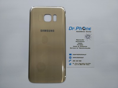 Tampa traseira dourada Samsung ao lado de cartão Dr.Phone