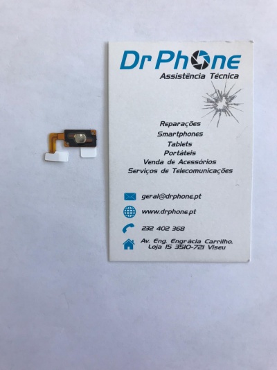 Componente eletrônico pequeno ao lado de cartão de visita da Dr Phone Assistência Técnica