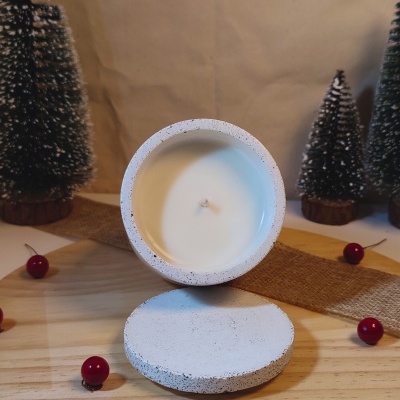 Vela Biscoito no Concreto