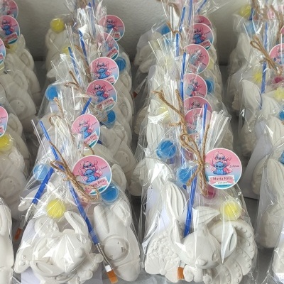 Lembranças Criativas em Cimento Branco